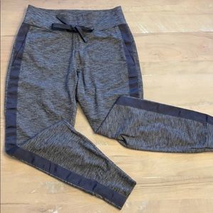 Athleta joggers gray. XS